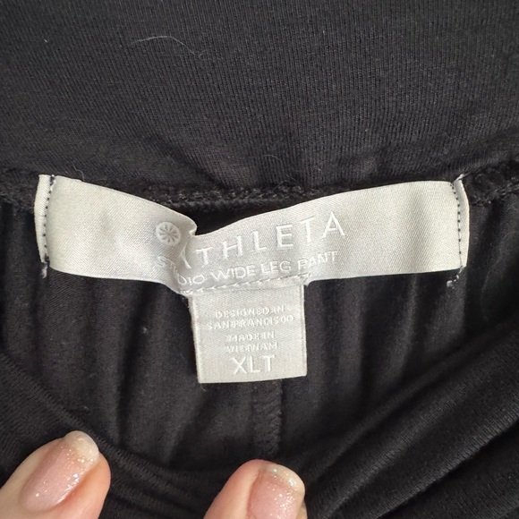 ATHLETA, blk, soft/flowy, comfort, never worn - Picture 4 of 5